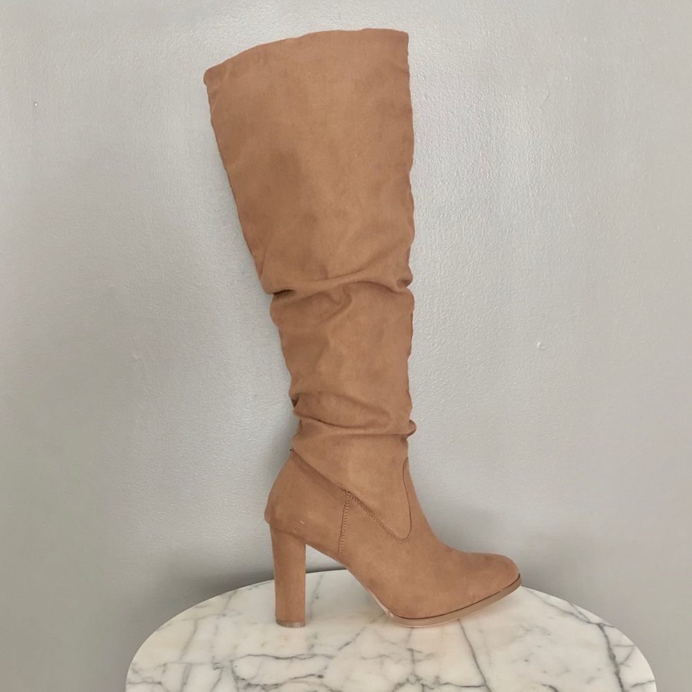 Knee-high Tan Suede Boots - NEVER WORN